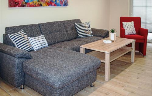 Gutzkow House | Lovely Home In Gützkow With Kitchen