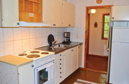 Vathult House | Lovely home in Gislaved with lake view