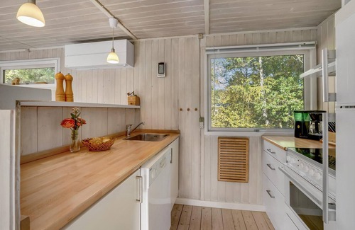 Helberskov Strand House | Lovely home in Hadsund with kitchen