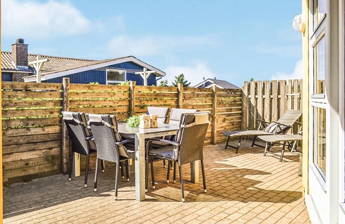 Bjerregaard House | Lovely home in Hvide Sande with WiFi