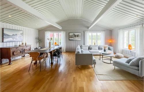 Koppang House | Lovely Home In Koppang With Kitchen