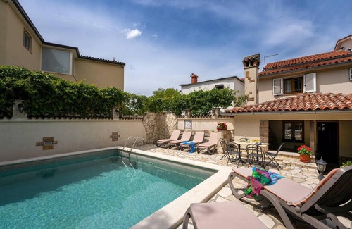 Vozilici House | Lovely home in Krsan with WiFi