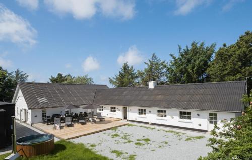 Nr. Lyngby House | Lovely Home In Løkken With Sauna