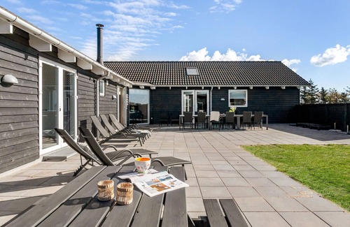 Nr. Lyngby House | Lovely home in Løkken with sauna