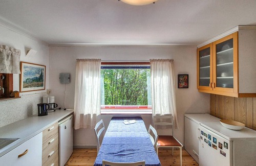 Masfjorden House | Lovely home in Masfjordnes with WiFi