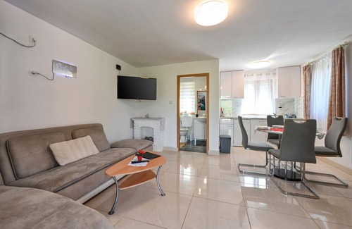 Donji Martijanec House | Lovely home in Rivalno with sauna