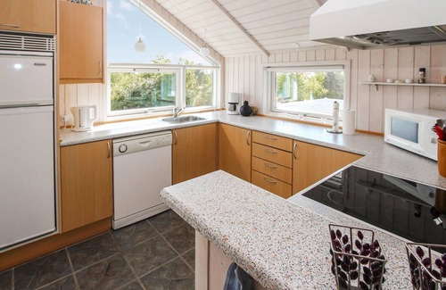 Samsø House | Lovely home in Samsø with WiFi