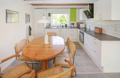Marup House | Lovely home in Samsø with kitchen
