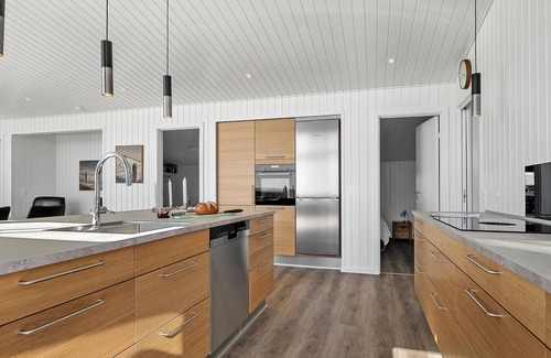 Grønninghoved Strand House | Lovely home in Sjølund with WiFi