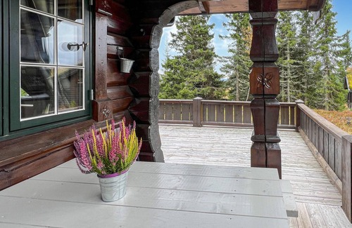 Ringsaker House | Lovely home in Sjusjøen with sauna