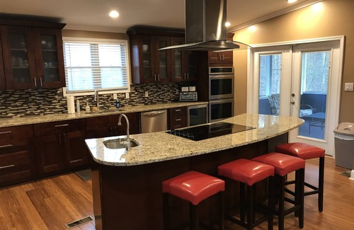 Acworth House | Lovely Home Near Lake Allatoona ~ Red Top Mountain And Lake Point Sports Complex