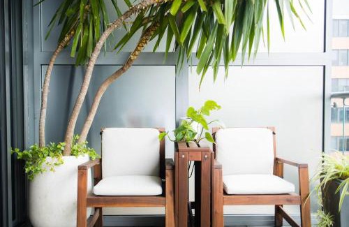 Zetland Apartment | Lovely home with pool in Zetland
