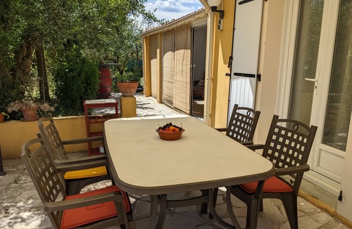 Cleon-d'Andran House | Lovely house with landscaped garden and private pool.