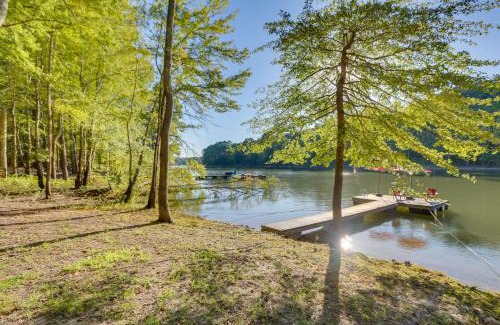 Manson House | Lovely Kerr Lake House with Private Dock!