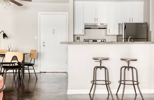 Rampart Village Apartment | Lovely Koreatown 2BR w/ Pool & Gym, near 6th St Bars, by Blueground