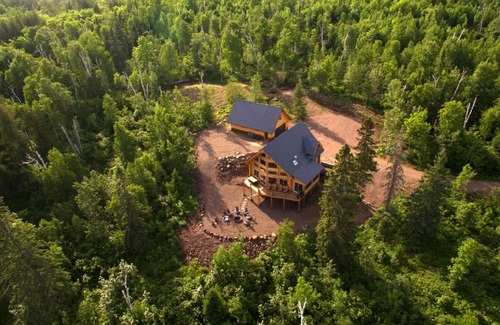 Tofte House | Lovely Log Home on 5 acres w/Unreal Views of Lake Superior, 1.6 mi to ski hill