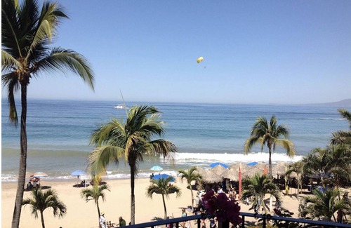 Emiliano Zapata Condo | Lovely Ocean View, Beach Front Condo in the Romantic Zone, Puerto Vallarta