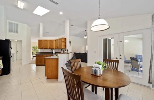 Dunnellon House | Lovely Pool Home. Sleeps 10. Secluded & Peaceful.
