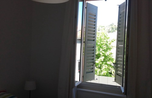 Cassis Apartment | Lovely refurbished t3 of 66m2, full center with a 22m2 south terrace