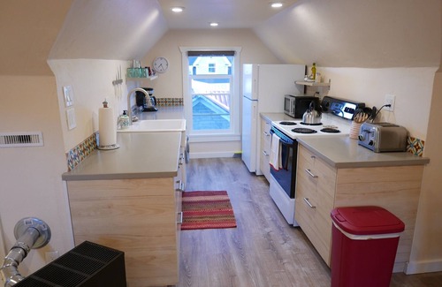 Historic Downtown Durango Apartment | Lovely remodeled apartment in historic district adjacent to downtown