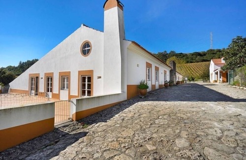 Loures Villa | Lovely Rental villa near Lisbon and Vineyards
