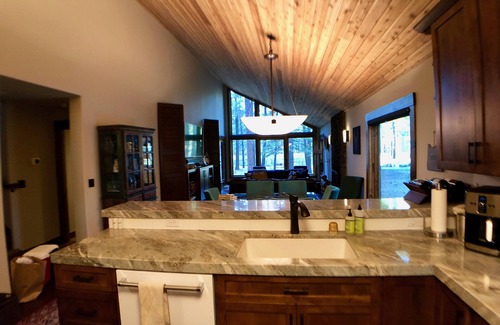 Black Butte Ranch House | Lovely setting on Aspen Lake