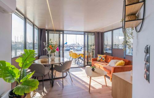 Wolphaartsdijk Boat Rental | Lovely Ship In Wolphaartsdijk