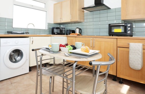 Cardiff Apartment | Lovely studio annex, quiet area