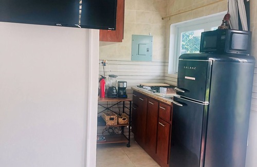 Rio Piedras Apartment | Lovely Studio in Baldrich San Juan Puerto Rico