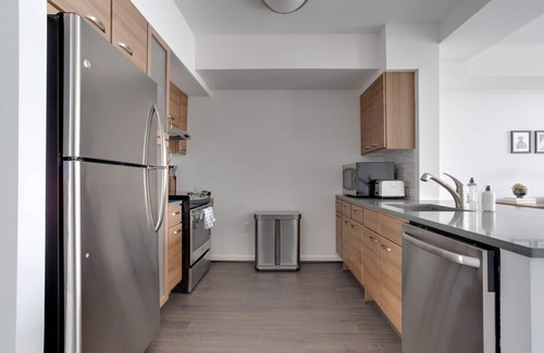 McLean Apartment | Lovely Tysons Corner 1BR w/Concierge & W/D, nr Bars, by Blueground