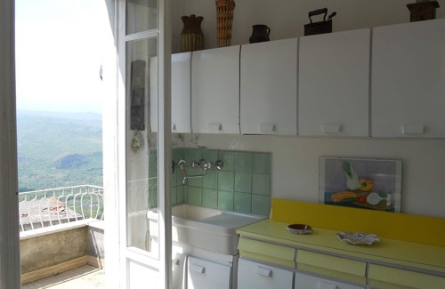 Bomba Apartment | Lovely view of the Maiella from home in the heart of Bomba
