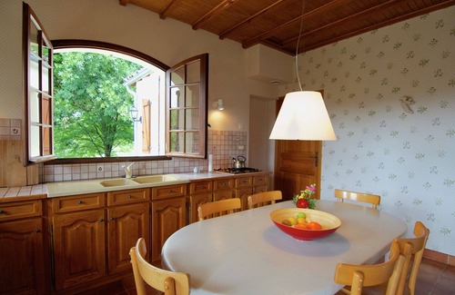 La Coquille Villa | Lovely Villa in La Coquille with Swimming Pool