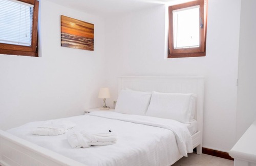 Bozcaada House | Lovely Villa with Backyard in Bozcaada near Beach