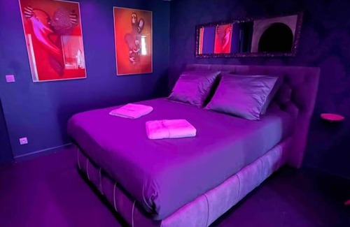 Le Marais Apartment | Loveroom En Aparté Caen
