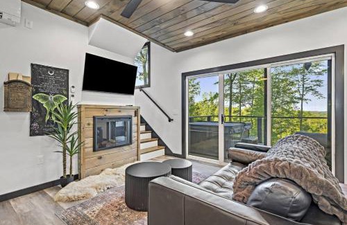 Campton House | Lovers Lookout LUX Stay Relax & Refresh