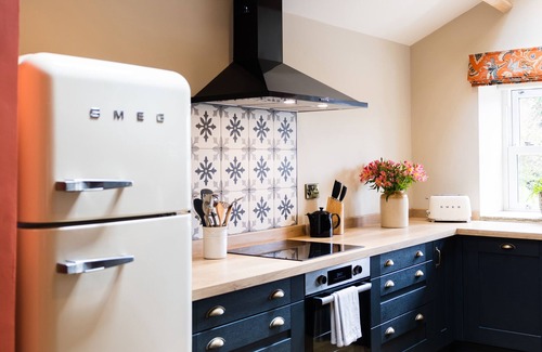 Barnard Castle House | LOW THEARNS, family friendly, with open fire in Middleton-In-Teesdale