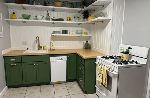 Somerset Apartment | Lower unit of a two-story duplex w/two bedrooms in Somerset with WiFi, AC