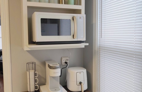 Somerset Apartment | Lower unit of a two-story duplex w/two bedrooms in Somerset with WiFi, AC