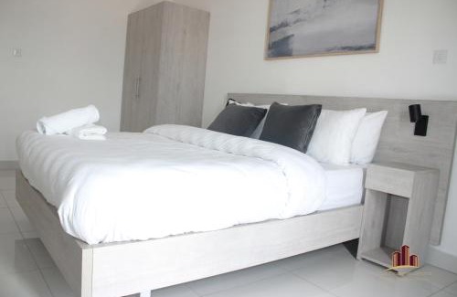 North Ridge Apartment | Loxwood Cozy Abode