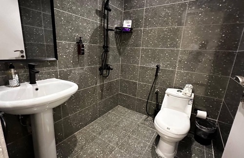 Riyadh Apartment | LP36.3 - Chic Studio Apt Near Boulevard City