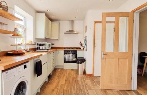 Bristol Apartment | Luckwell Cottage two bedroom