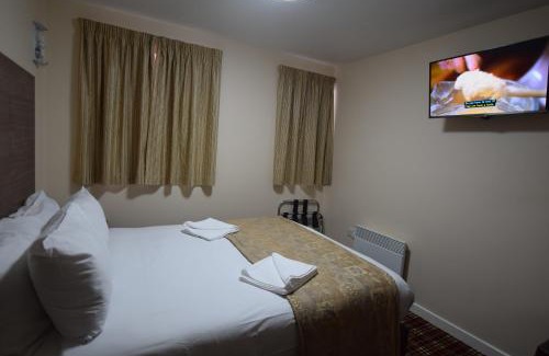 Valentines Hotel | Lucky 8 Hotel