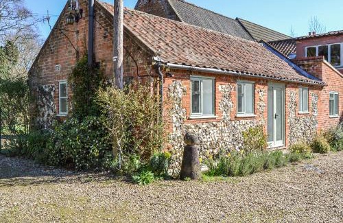 Irstead House | Lucky Duck Cottage