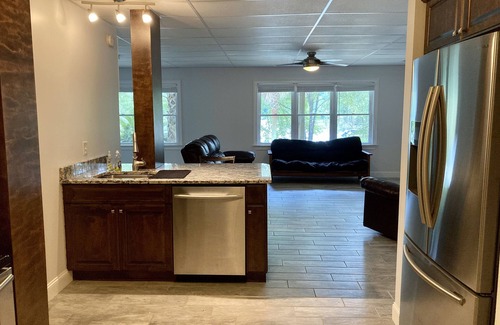Chapin House | Lucky Enough - Guest Suite on the Water