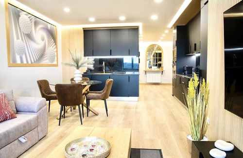 Lugo Apartment | Lucus Skyline by Lugo Collection