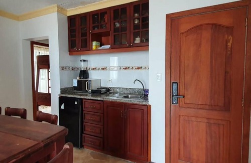 Atacames Apartment | Lugar con bello atardecer frente al mar