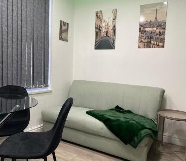 Harehills Apartment | Luis apartments in Leeds