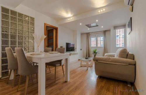 Huelva Apartment | Lujo a tu alcance con spa y garaje, pleno centro