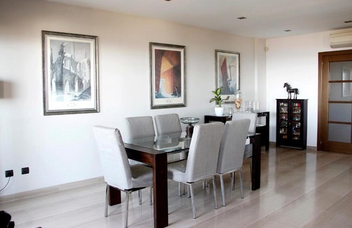 Torreblanca Apartment | Lujoso apartamento ático dúplex con vistas al mar y Fuengirola