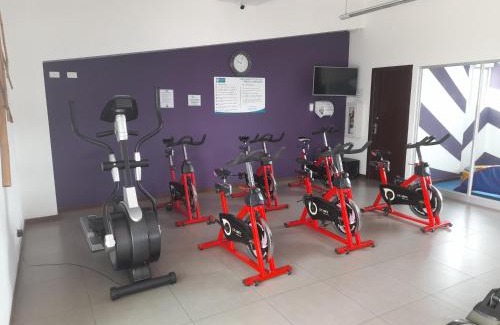 Hatillo Apartment | Lujoso condominio con lavadora y secadora, S. José